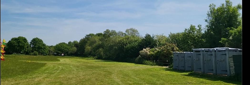Dorset Glamping Fields Hotel Corfe Mullen Bagian luar foto
